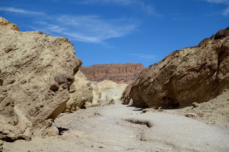 USA Death Valley Golden Canyon