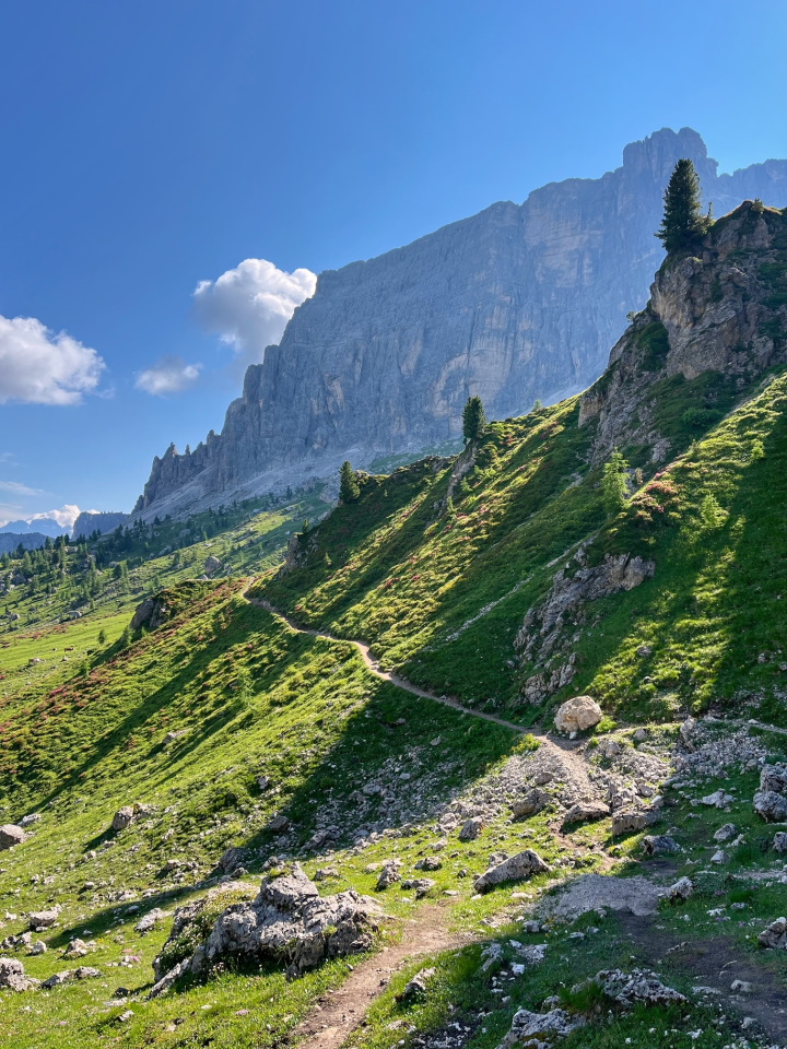 Dolomity Passo Giau Lago delle Baste